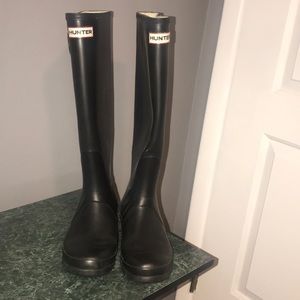 Black Hunter Boots